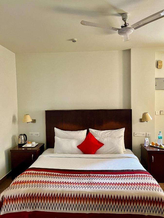 The Orion Express Hotell Jaipur Exteriör bild