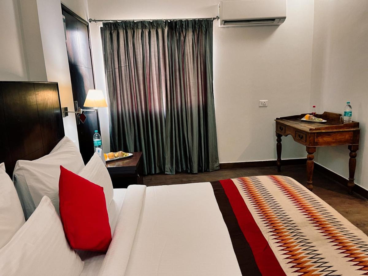 The Orion Express Hotell Jaipur Exteriör bild