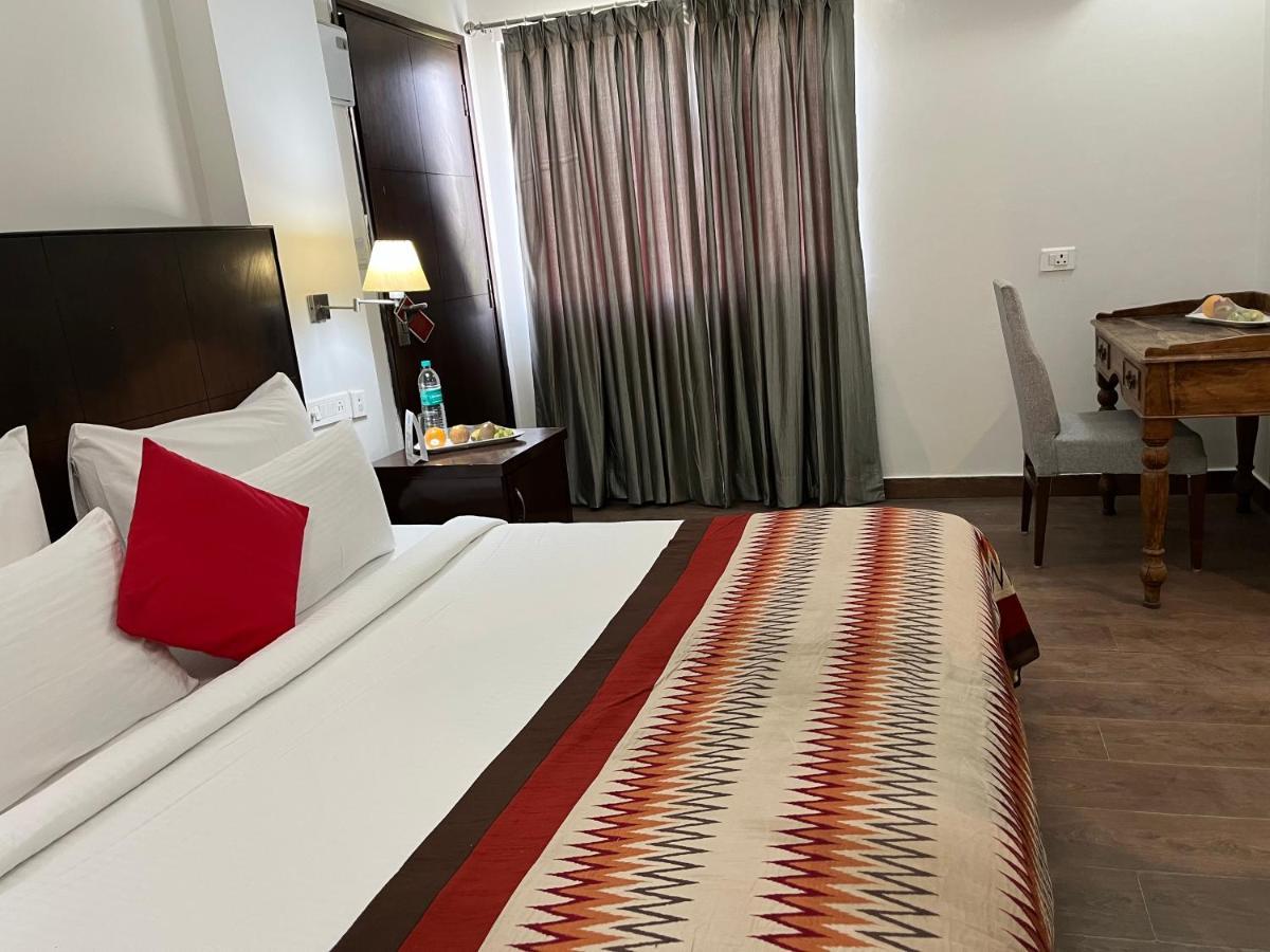 The Orion Express Hotell Jaipur Exteriör bild